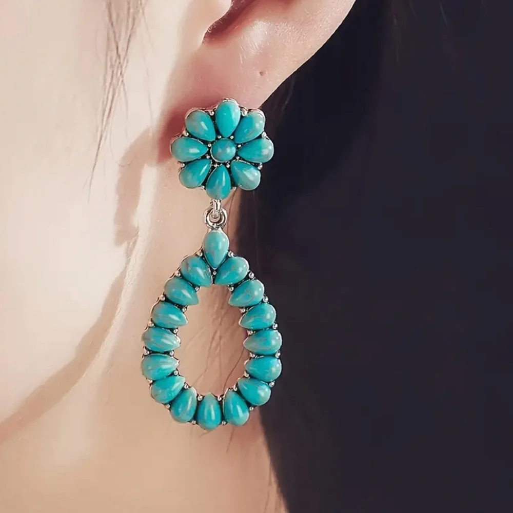 Boho Chic Turquoise Drop Pierced Earrings Vintage Floral Design - Picture 2 of 6